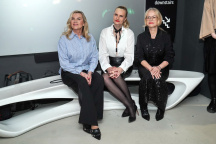 Tančící dům, Leona Machálková, Iva Pazderková, Jitka Asterová