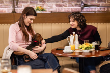 Ulice, Sára Korbelová, Elizabeth Kateřina McIntosh, Libor Matouš