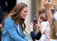 Princezna Kate se dočkala vřelého přivítání. 