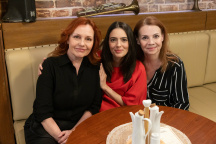 Ulice, Natálie Holíková, Alena Štréblová, Martina Randová