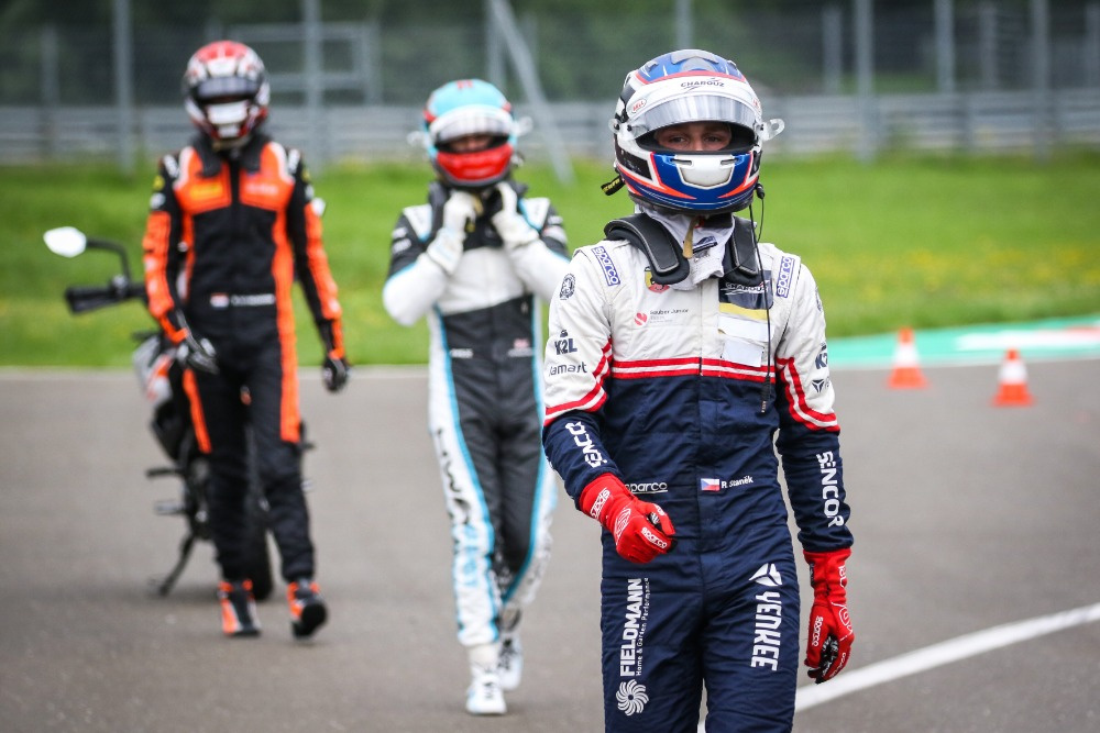 F3 už o víkendu v Rakousku: Schumacher, Staněk i Fraga touží po prvních bodech