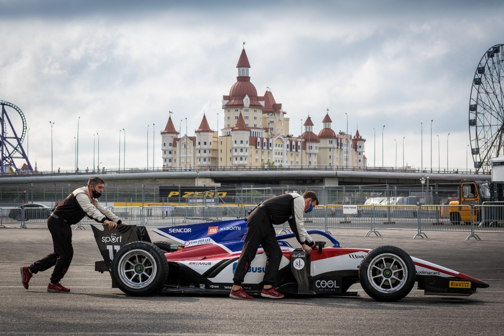 F2 v Soči:  Delétraz v poli poražených, po bodech sahal jen Piquet  