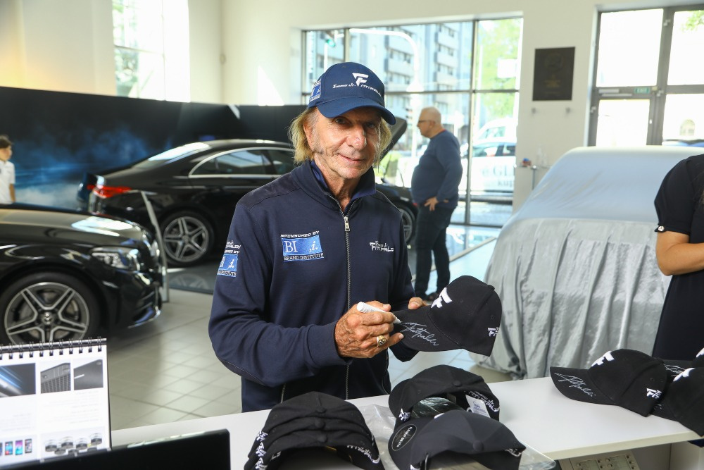 Fittipaldi je naprosto nadšený:  Na nový luxusní auťák nedá dopustit