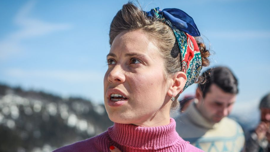 Olympijská vítězka mezi filmovými lyžaři! Samková hraje ve stejném filmu jako přítel Adamczyk