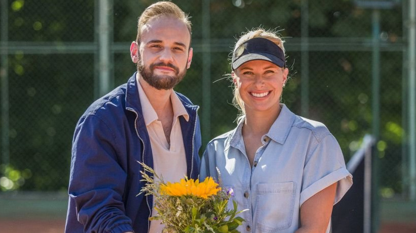 StarDance:  Pro tenistku Andreu Sestini Hlaváčkovou si její tanečník musel na tenisový kurt 
