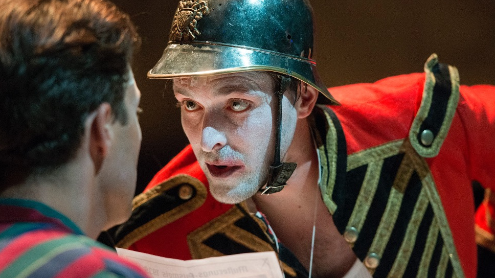 Dvě hlavní role během týdne: Heřmánek ovládl pražskou divadelní scénu