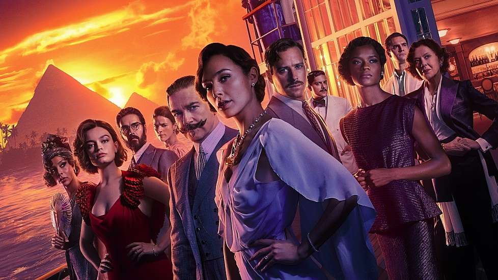 Smrt na Nilu a Hercule Poirot! Ručně šité kostýmy a pravé diamantové šperky