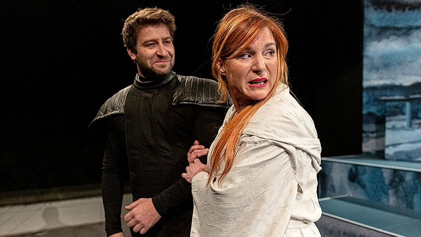 Macbeth ovládne Hrad! Němec a Krobotová v temném dramatu