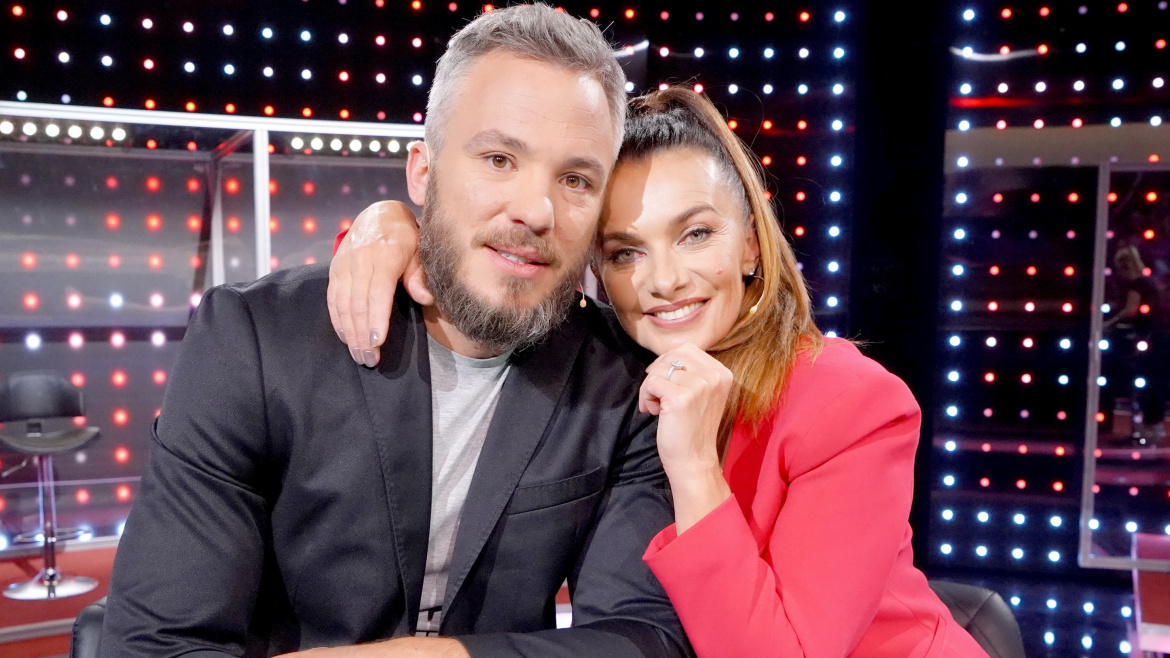 Alice Bendová s mladým snoubencem: Ke svatbě mě ukecal, ano jsem řekla z lítosti