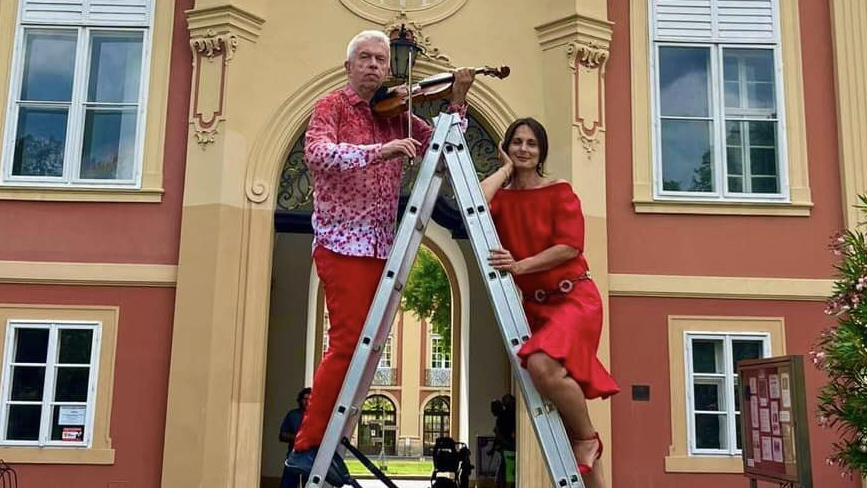 Žádníková a Svěcený opět na zámku Dobříš. Těšte se na koncerty a program pro všechny generace