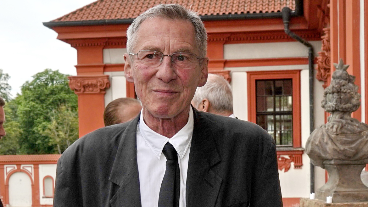Slavný Otík z Vesničky střediskové: Zuby mám v šuplíku, „otíkovky“ jsem musel vrátit