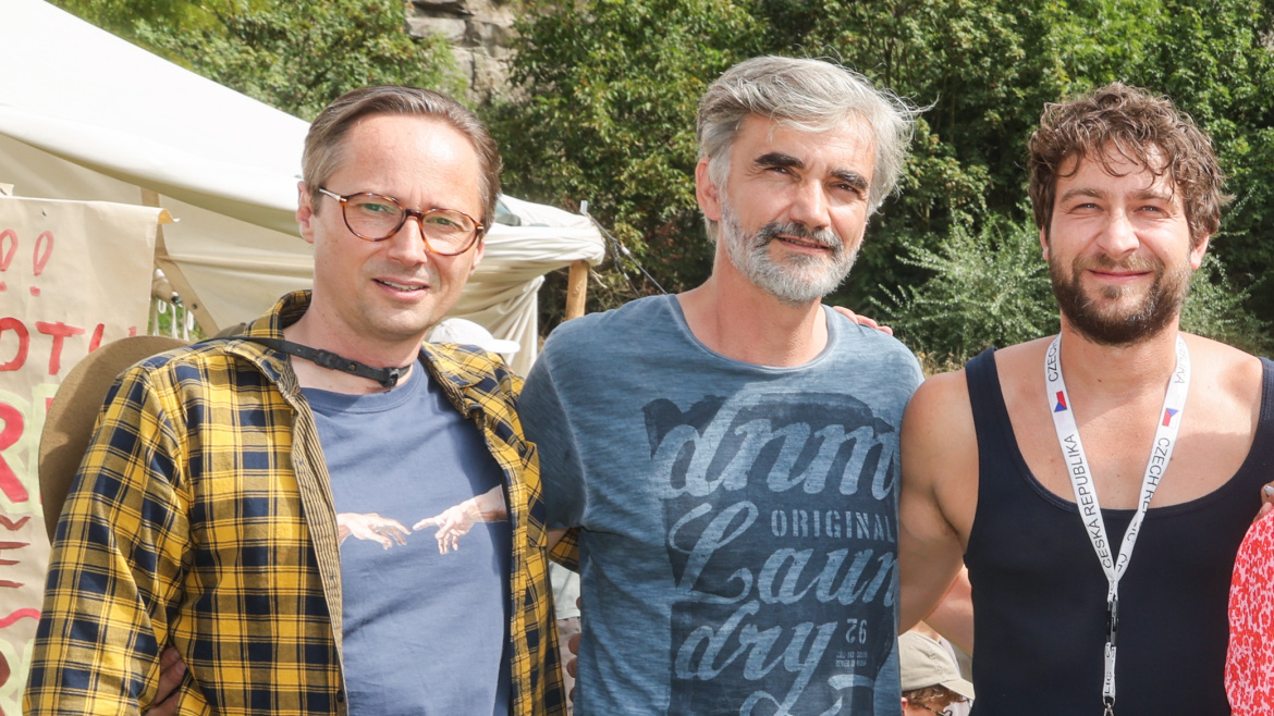 Před Vánoci alou na letní tábor. Šéfují mu Plesl, Myšička a Němec 