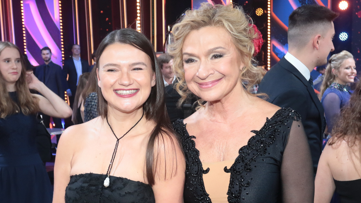 Janu Paulovou přijela do StarDance podpořit dcera z velké dálky. Anežka jakoby mamince z oka vypadla