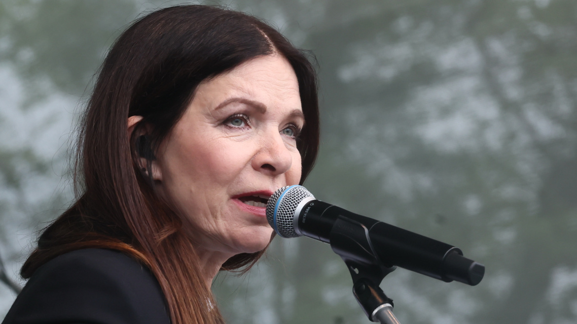 Nejbolestivější rozchody roku 2024: Zlomená Anna K., Janečka nechala kněžka a Babišovi si řekli adié