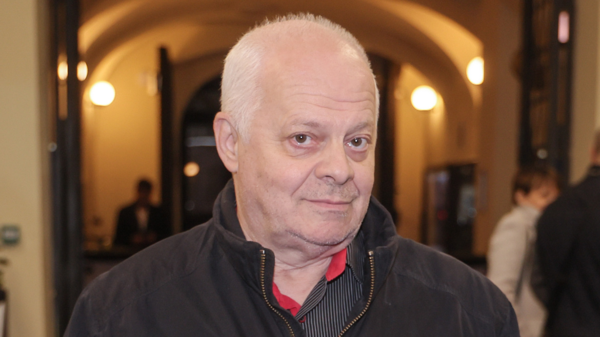 Zamilovaný Bob Klepl. Získal spoře oblečenou fotku své múzy