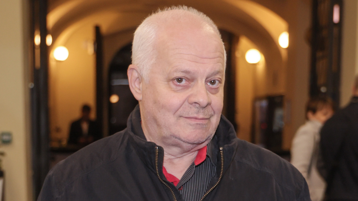 Zamilovaný Bob Klepl. Získal spoře oblečenou fotku své múzy