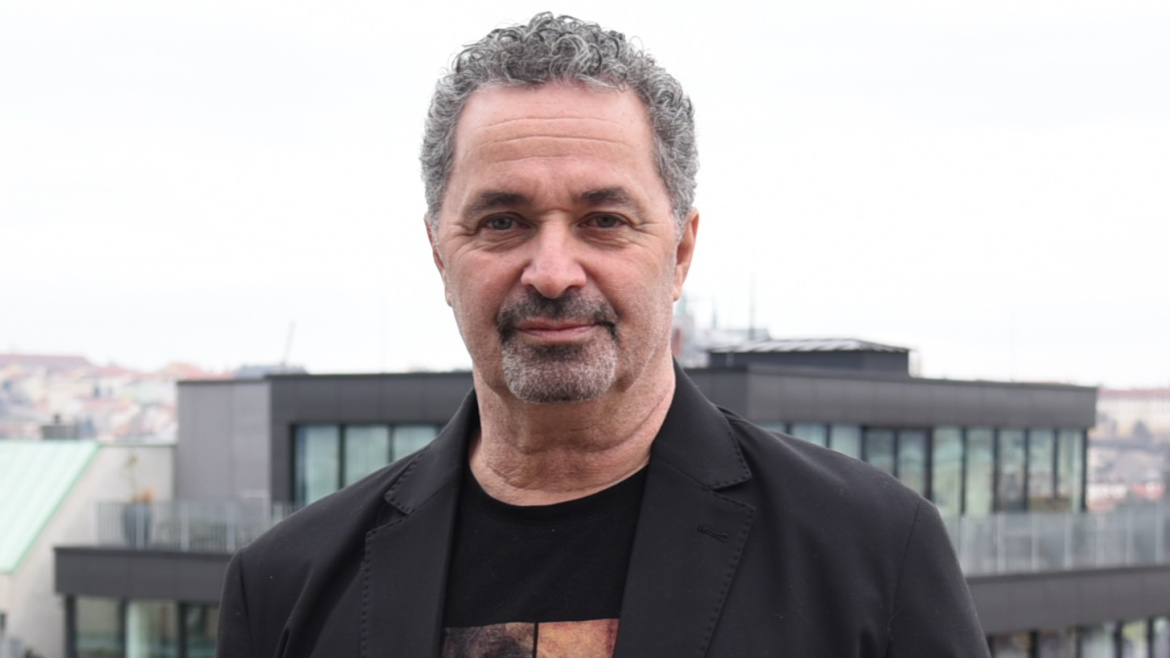 Martin Dejdar patrně přijde o práci: Pro práci dýchá, bere směšný plat a ještě si vyslechl, že je starý