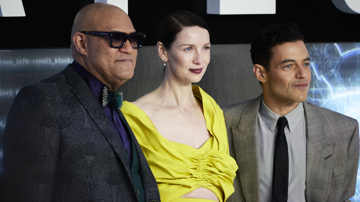 Rami Malek a Laurence Fishburne zářili na premiéře thrilleru Amatér v Londýně