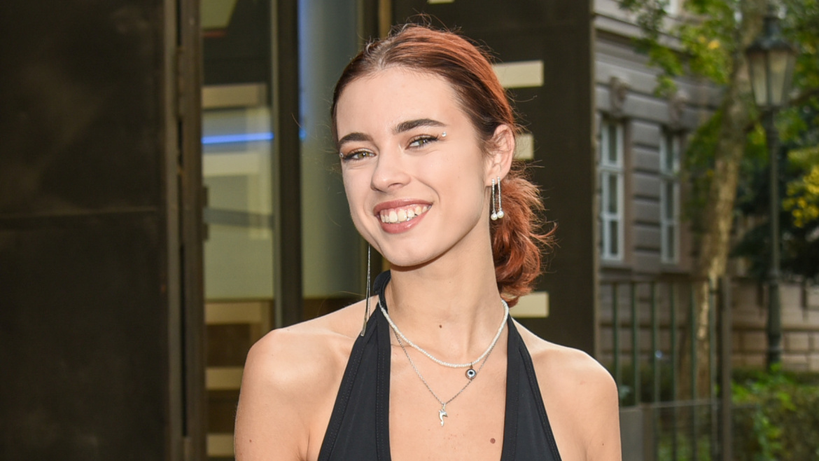 Seriálová hvězda Anna Dvořáková si zahrála s rockovou kapelou Eddie Stoilow