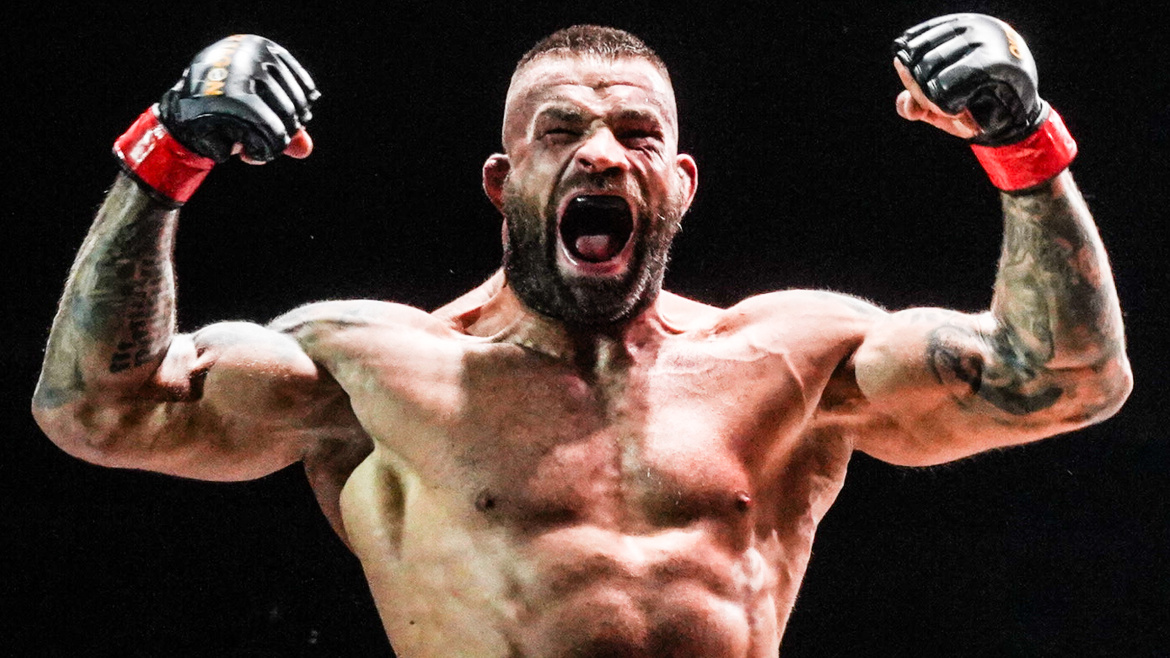 Fotožurnál: Rozhodující střet legend MMA! Karlos Vémola odešel z ringu jako vítěz