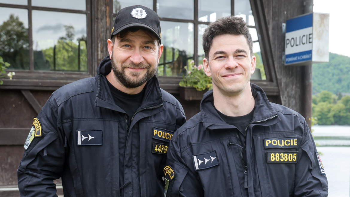 Pod hladinou 2: Napětí, emoce a nové tváře ve světě policejních potápěčů