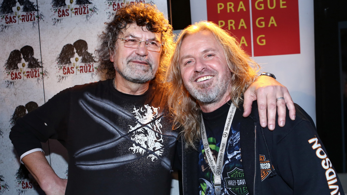 Česko pláče: Zemřel známý zpěvák, který působil v mnoha muzikálech 