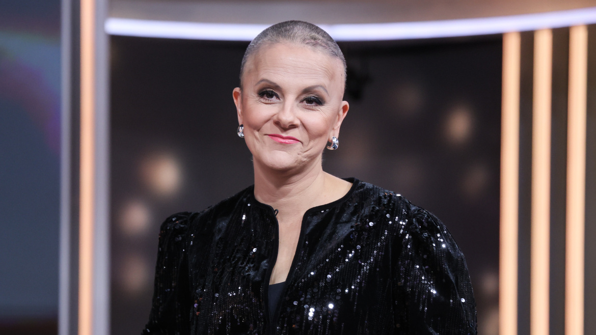 Tajemství holé hlavy Laďky Něrgešové: Čas hraje klíčovou roli!
