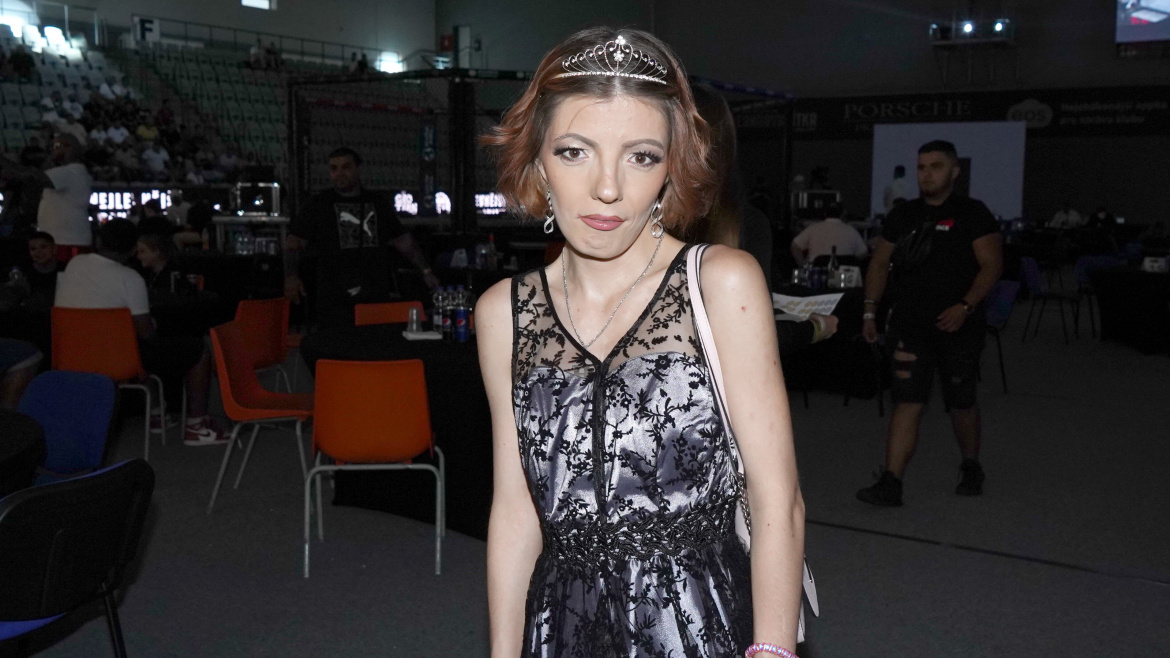 Shopaholicadel to rozjela! V největší krizi má nového chlapa 