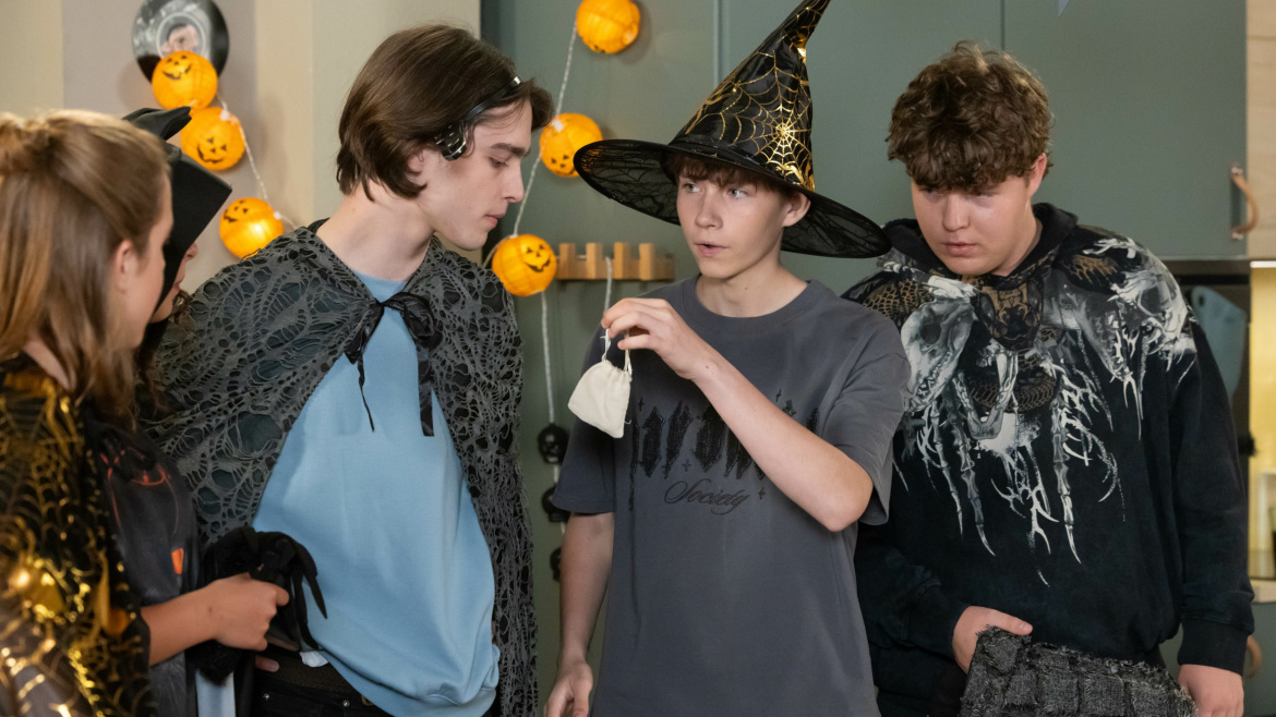 Halloween v Ulici: Divoké party i nečekané shledání na hřbitově