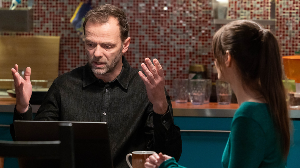 Nervy na pochodu v Ulici: Petr, Filip a Magda hasí jeden problém za druhým